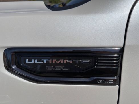 Used 2025 GMC Sierra 1500 Denali Ultimate image 44