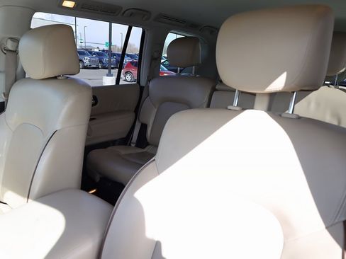 Used 2018 Nissan Armada Platinum image 16