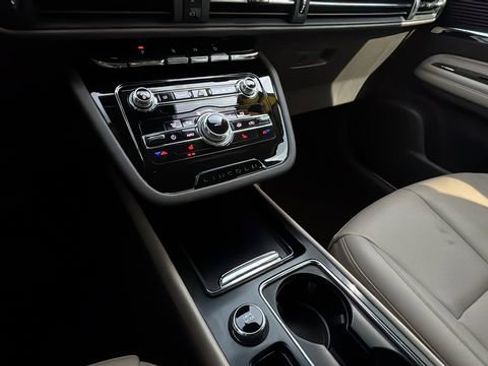 Used 2022 Lincoln Corsair FWD image 14