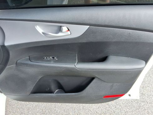 Used 2024 Kia Forte LX FWD image 25