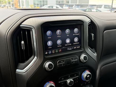 Used 2023 GMC Sierra 2500 Denali w/ Denali Ultimate Package AWD/4WD image 16