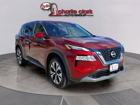 Used 2023 Nissan Rogue SV image 7