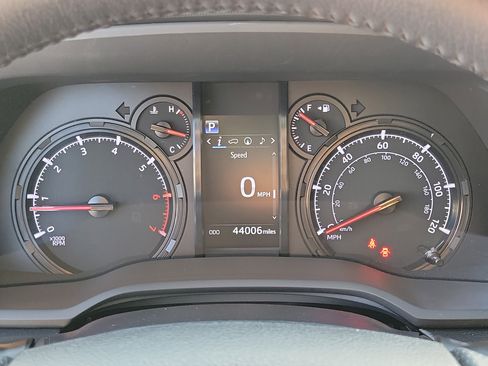 Used 2021 Toyota 4Runner SR5 Premium w/ Moonroof Package image 27