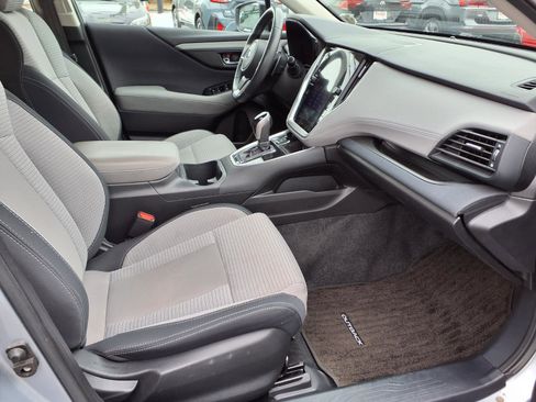Used 2021 Subaru Outback Premium image 10