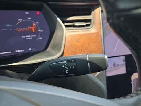 Used 2020 Tesla Model X Long Range AWD/4WD image 28