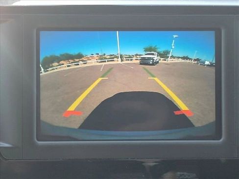 Used 2022 Chrysler Voyager LX FWD image 19