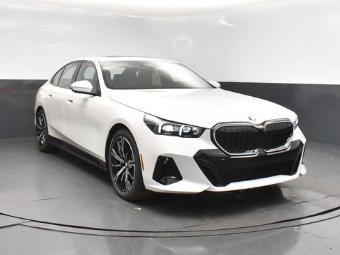 New 2026 BMW 530i w/ M Sport Package image 9