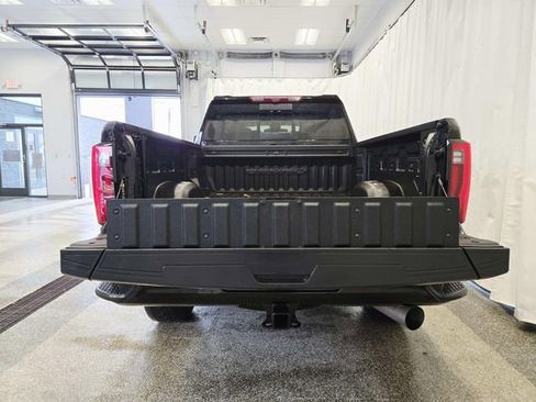 Certified 2024 GMC Sierra 2500 Denali Ultimate image 14