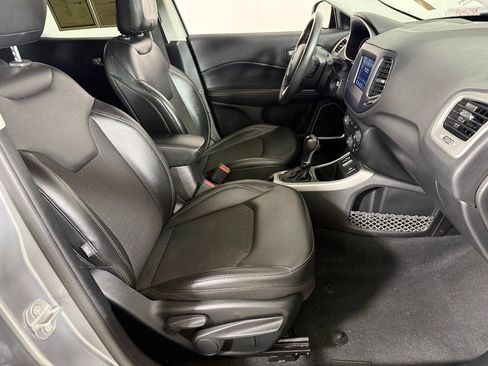 Used 2021 Jeep Compass Latitude FWD image 18