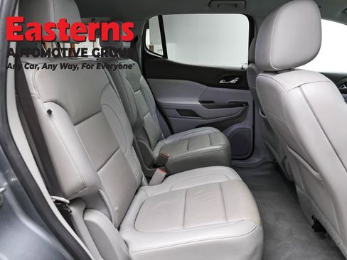 Used 2021 GMC Acadia SLT w/ Preferred Package image 26