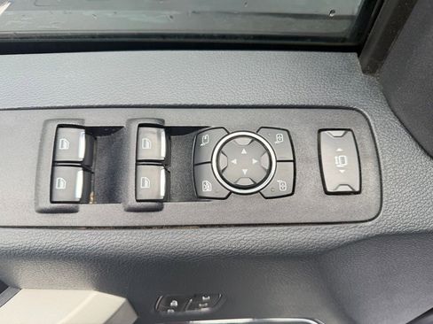 Used 2022 Ford F350 Lariat w/ Lariat Value Package image 19