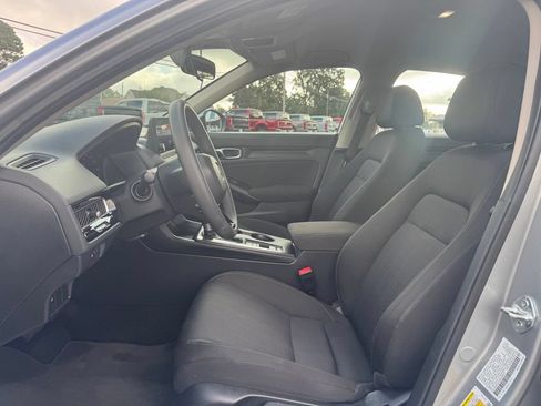 Used 2025 Honda Civic LX image 5