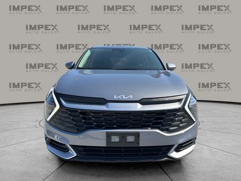 Used 2025 Kia Sportage LX image 8