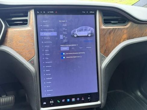 Used 2020 Tesla Model X Long Range AWD/4WD image 14