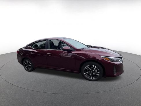 Used 2025 Nissan Sentra SV FWD image 2