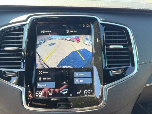 Used 2022 Volvo XC90 T6 Inscription w/ Lounge Package image 30