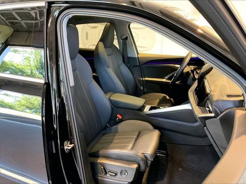 Used 2025 Audi Q5 Premium Plus w/ Premium Plus AWD/4WD image 19