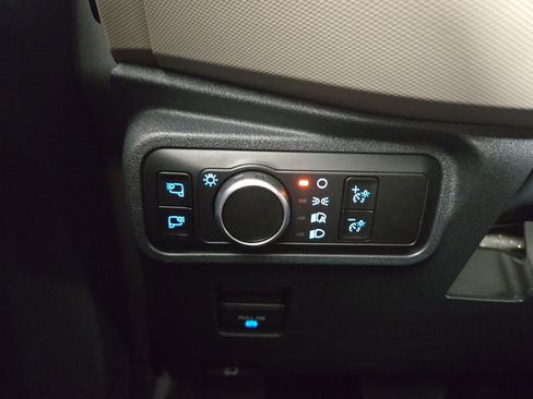 Used 2023 Ford Bronco Wildtrak image 29