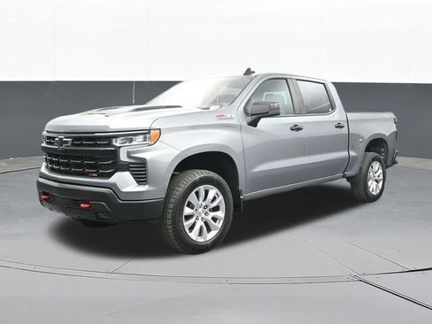 Used 2023 Chevrolet Silverado 1500 LT Trail Boss AWD/4WD image 5