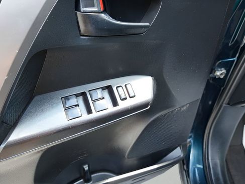 Used 2017 Toyota RAV4 LE FWD image 17