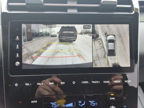 Used 2024 Hyundai Santa Cruz Limited image 16