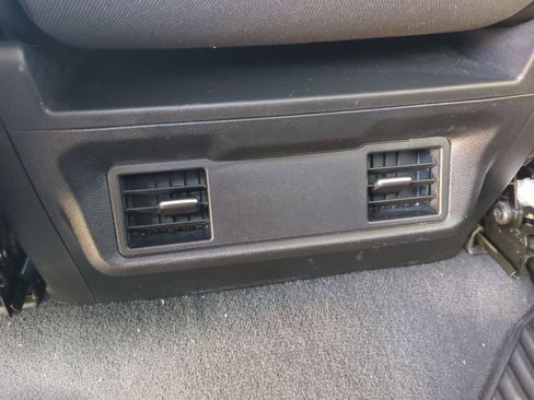 Used 2023 Chevrolet Silverado 1500 Custom image 21