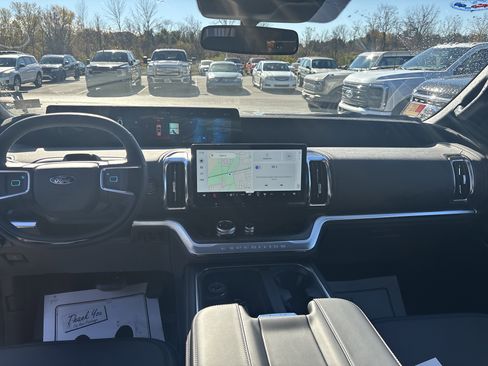 New 2025 Ford Expedition Max Platinum w/ Stealth Performance Package image 15