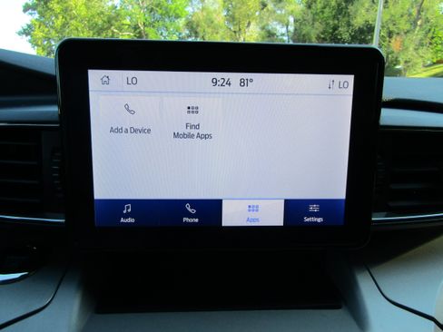 Used 2023 Ford Explorer XLT w/ Equipment Group 202A AWD/4WD image 27
