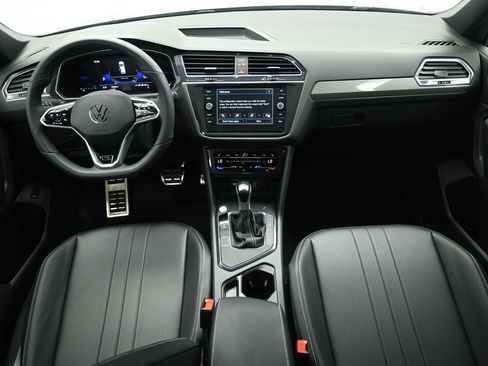 Used 2024 Volkswagen Tiguan SE R-Line image 21