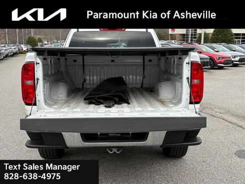 Used 2022 Chevrolet Colorado W/T image 29