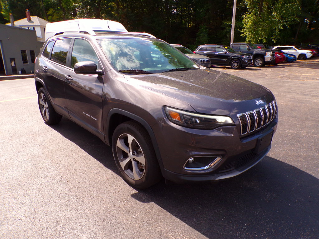 Used 2021 Jeep Cherokee Limited AWD/4WD image 3