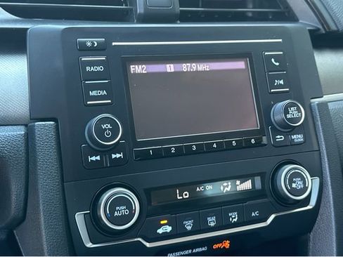 Used 2020 Honda Civic LX image 8