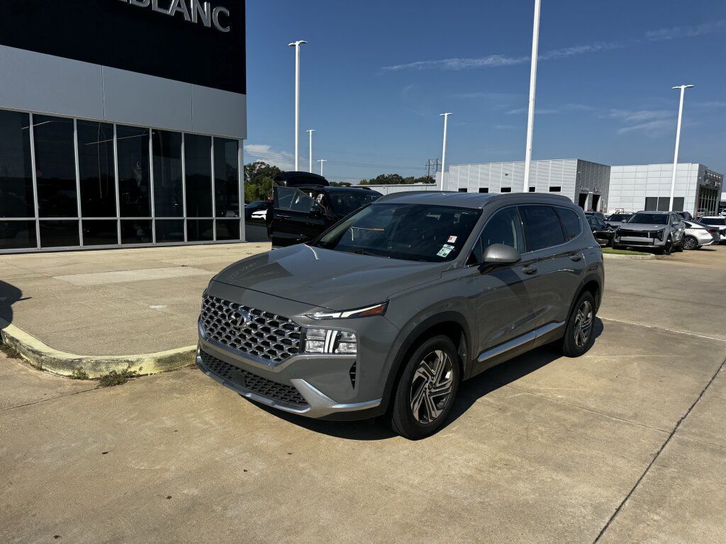 Used 2022 Hyundai Santa Fe SEL w/ Cargo Package FWD image 3
