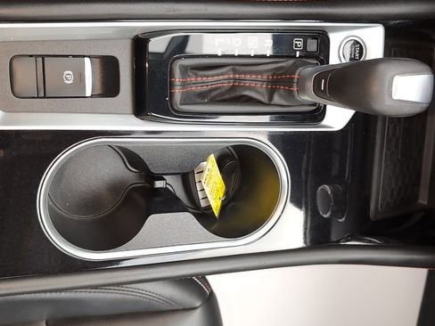 Used 2023 Nissan Altima 2.5 SR w/ SR Premium Package image 23