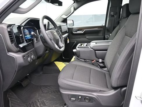 New 2026 Chevrolet Silverado 1500 LT AWD/4WD image 15