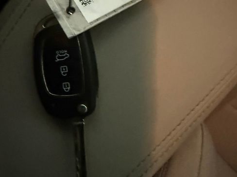 Used 2019 Hyundai Tucson SE w/ Cargo Package image 40