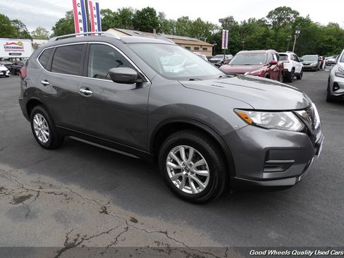 Used 2020 Nissan Rogue SV AWD/4WD image 3