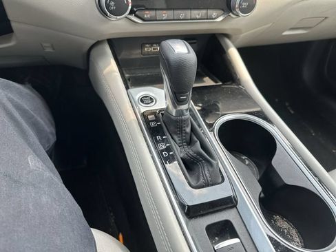 Used 2023 Nissan Altima 2.5 SV AWD/4WD image 24