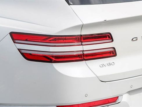 Used 2024 Genesis GV80 3.5T image 11