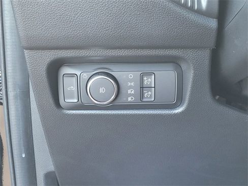 New 2025 Ford Ranger XLT w/ Equipment Group 301A High image 9