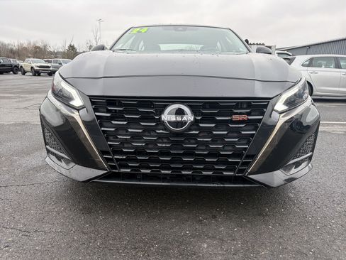 Used 2024 Nissan Altima 2.5 SR image 9
