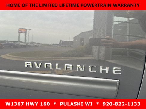 Used 2010 Chevrolet Avalanche LT w/ Luxury Package AWD/4WD image 3