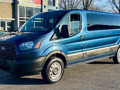 Used 2019 Ford Transit 350 XL image 2