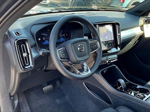 New 2026 Volvo XC40 B5 Plus w/ Protection Package Premier image 19