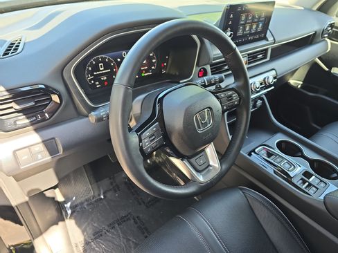 Used 2023 Honda Pilot Elite image 17