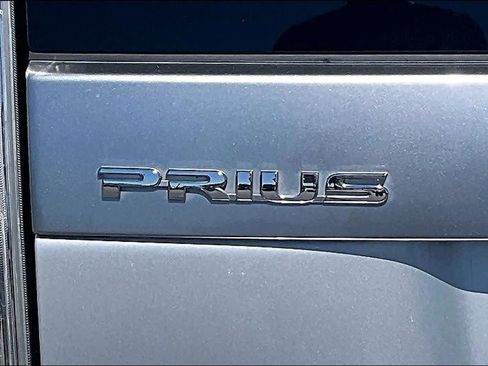 Used 2014 Toyota Prius Prime Plug-In Hybrid FWD image 9