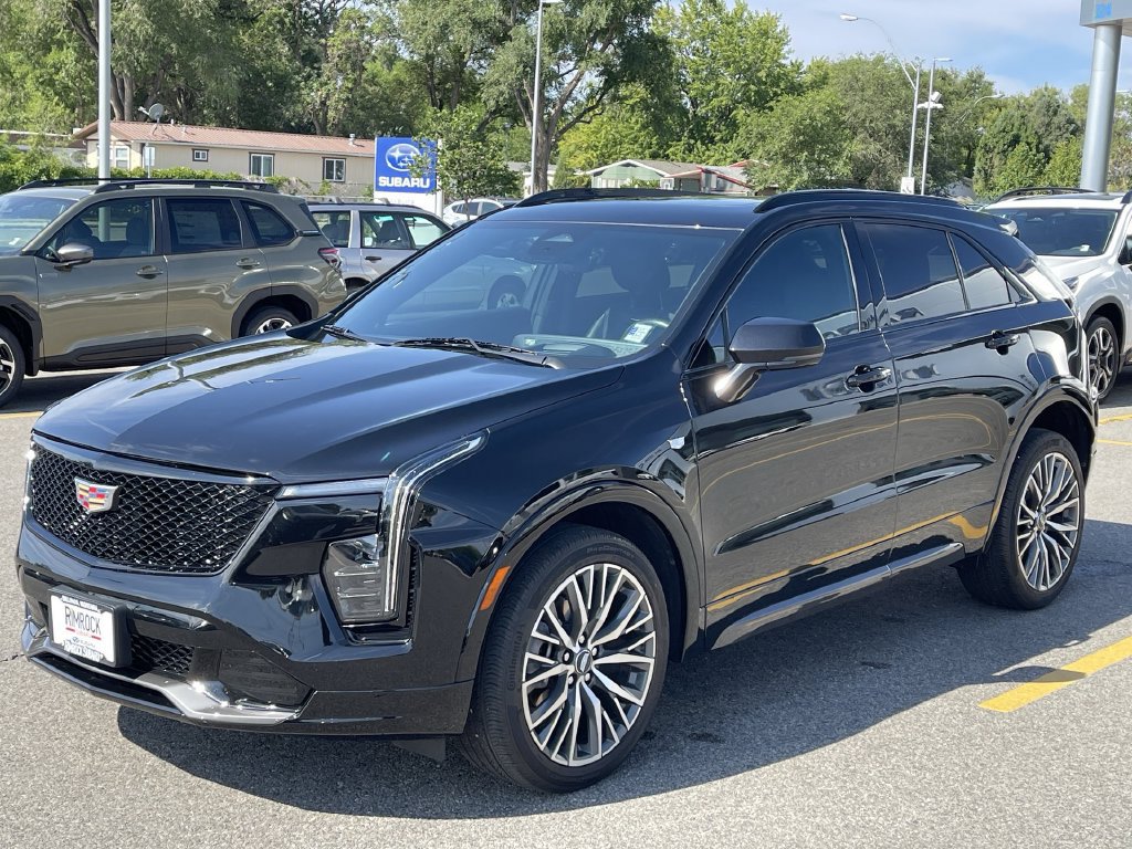 Used 2024 Cadillac XT4 Sport AWD/4WD image 3