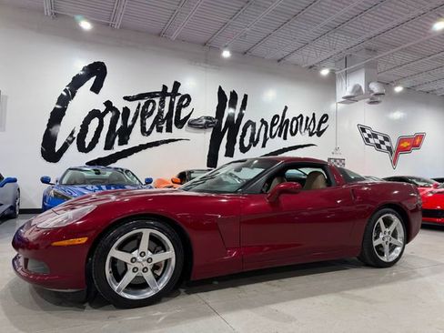 Used 2006 Chevrolet Corvette Coupe w/ Preferred Equipment Group image 1