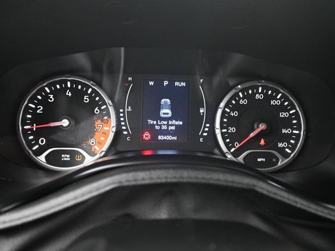 Used 2017 Jeep Renegade Latitude AWD/4WD image 13