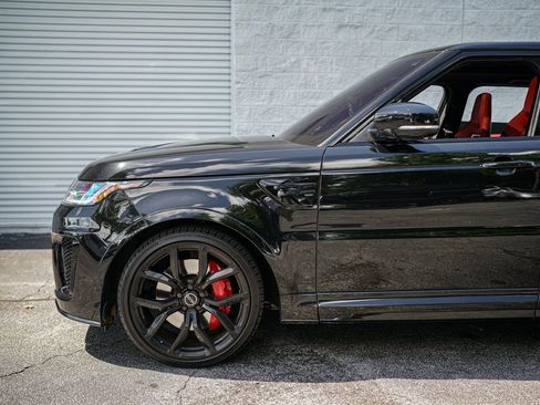 Used 2019 Land Rover Range Rover Sport SVR image 9